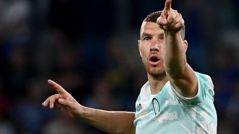 Edin Dzeko, delantero del Inter de Milán en la Serie A de Italia.