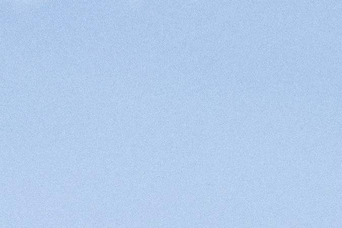 Monoplaza de 'Checo' Pérez retirado en grúa tras accidente. Foto:  JEFF PACHOUD/AFP via Getty Images). 