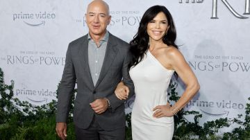 CULVER CITY, CALIFORNIA - AUGUST 15: (L-R) Jeff Bezos, Amazon Founder & Executive Chair and Laura Sánchez attend the Los Angeles Premiere of Amazon Prime Video's "The Lord Of The Rings: The Rings Of Power" at The Culver Studios on August 15, 2022 in Culver City, California. (Photo by Kevin Winter/Getty Images)