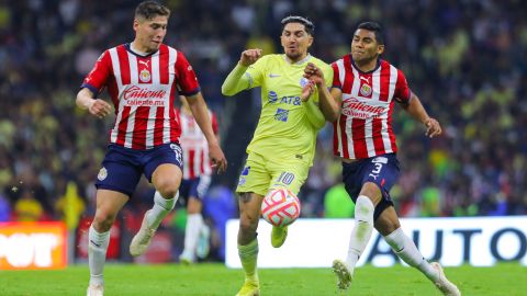 Jugadores de las Chivas y del América en el Apertura 2022.