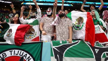 Fans mexicanos durante el Mundial de Qatar 2022.