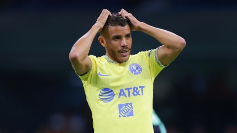 Jonathan Dos Santos con el Club América en la Liga MX.