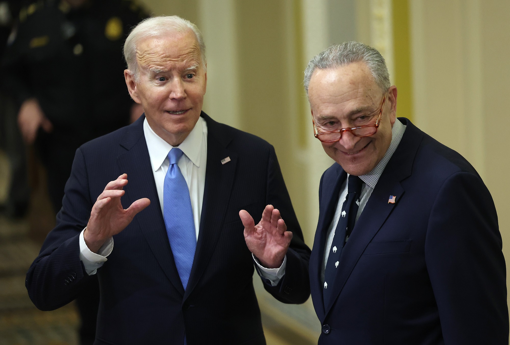 Senador Schumer Destaca Nombramientos De Jueces Latinos; Biden Avanza ...