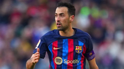 Sergio Busquets, mediocampista español del FC Barcelona.