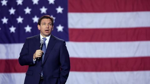 La campaña de Ron DeSantis parece estando desmoronándose