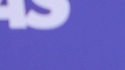 Peso Pluma asiste a los Premios de Música Latinoamericana 2023 en el MGM.