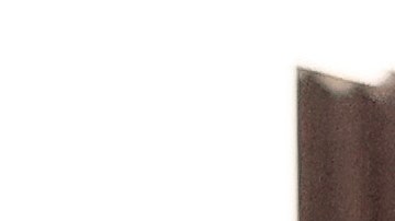 Inmigrantes que buscan asilo esperan para ser procesados por agentes de CBP después de cruzar a Arizona desde México el 11 de mayo de 2023.