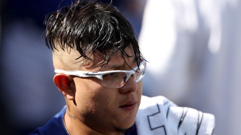 Urías ha recibido 4 jonrones en 2 aperturas en su carrera.