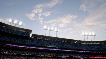 Dodgers registra más de 40,000 aficionados por encuentro.