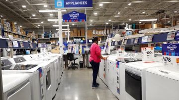 CHICAGO, ILLINOIS - MAY 23: Customers shop at a Lowe's store on May 23, 2023 in Chicago, Illinois. Despite reporting a 4.3% drop in comparable sales for the quarter ending May 5, Lowe's beat Wall Street’s revenue and earnings expectations driving the stock price higher in today's trading. (Photo by Scott Olson/Getty Images)