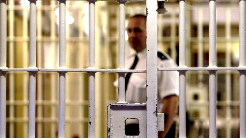 Tres expolicías de Mississippi acusados por la muerte de un hombre bajo custodia