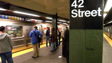 Hombre que estranguló a pasajero en el metro de Nueva York enfrentará cargos de homicidio involuntario