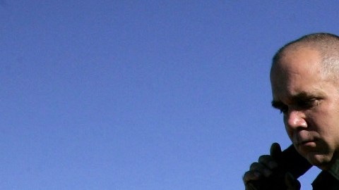 Los inmigrantes indocumentados que reingrese a EE.UU. pueden enfrentar prisión.