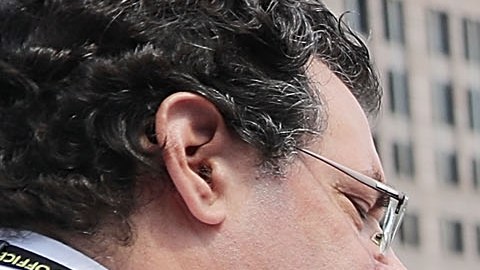 La foto de archivo muestra al miembro de un grupo que defiende el porte irrestricto de armas de fuego.