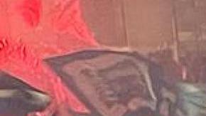 Hinchas del Napoli toman las calles de la ciudad para celebrar el Scudetto.