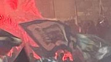 Hinchas del Napoli toman las calles de la ciudad para celebrar el Scudetto.