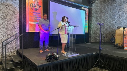 La congresista Norma Torres durante su participación en el Congreso de Mujeres Visionarias Guatemaltecas. (Araceli Martínez/La Opinión)