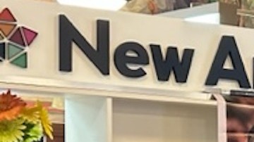 Amigos del canciller mexicano Marcelo Ebrard presentaron el libro "El Camino de México" en Los Ángeles. (Araceli Martínez/La Opinión)