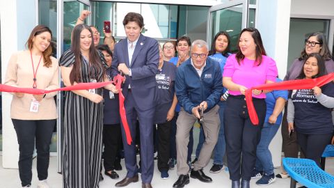 Cortan el liston de la nueva vivienda para mujeres vulnerables en el este de LA.