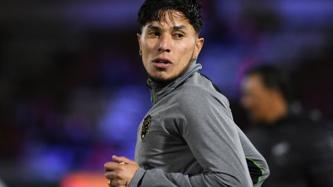 Carlos Salcedo en la Liga MX con los Bravos de Juárez.