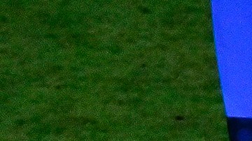 Jugadores de Tigres en festejo con el trofeo de campeón de la Liga MX.