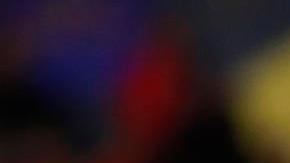 Julián Quiñones (d) de Atlas disputa el balón con Alan Mozo (i) del Guadalajara.