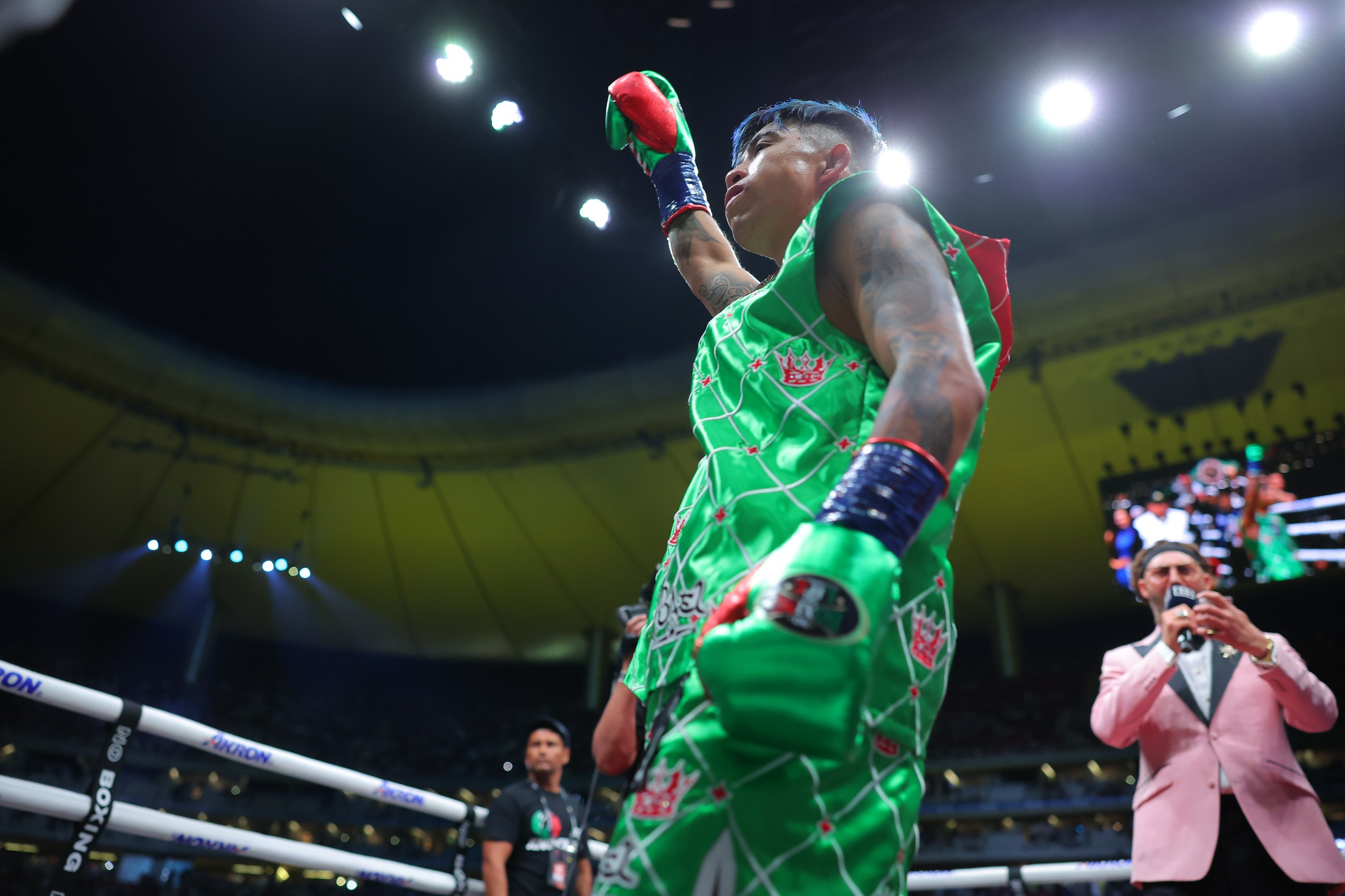 Julio César \, image size:2600x1733