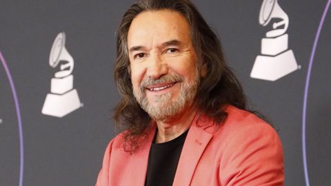 Marco Antonio Solís comenzó a cantar siendo prácticamente un adolescente hambriento de triunfar