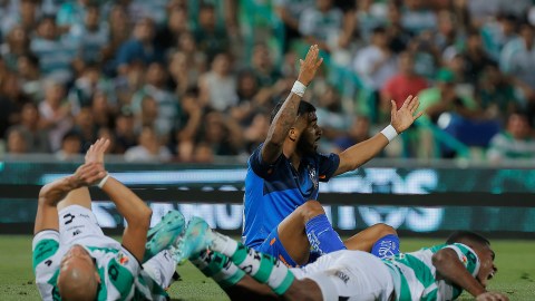 Monterrey y Santos Laguna igualaron sin goles en la ida de los cuartos de final de la Liguilla de la Liga MX.