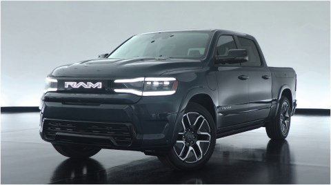 RAM 1500 REV 2025