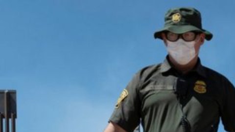 Cientos de inmigrantes lograron entrar a Estados Unidos antes del fin del Título 42.