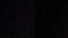 Después del éxito que han tenido en el teatro al presentar la obra “Papito querido” en distintas ciudades de México y Estados Unidos, Stephanie Salas y Humberto Zurita decidieron tomarse unos días de descanso para recargarse de energía. Por ello, la pareja optó por realizar un romántico viaje por Perú, desde donde, a través de redes sociales, les compartieron a sus fans varias fotografías donde se observa lo bien que la pasaron en tierras andinas. Desde hace algunos meses, los dos actores decidieron darse una nueva oportunidad en el amor y viven un tórrido romance. Sorprendidos por la belleza de los sitios que encontraban de camino a la ciudad de Cuzco y durante su recorrido hacia Machu Picchu a bordo del tren Hiram Bingham, Stephanie y Humberto gozaron al máximo los momentos que pasaron juntos. Y es que ambas estrellas de la televisión han aprendido a sacarle el mejor partido a lo que les regala la vida. Desde que concluyó su relación con el cantante Luis Miguel, gracias a la cual se convirtió madre de Michelle Salas, poco se conocía del aspecto sentimental de Stephanie quien, a sus 53 años, parece haber logrado estabilizarse. En lo que respecta a Humberto Zurita, es un secreto a voces lo complicado que le resultó afrontar la muerte de la actriz argentina Christian Bach con quien permaneció unido durante 30 años incluso procreando a sus hijos Sebastián y Emiliano. No obstante, a sus 68 años el actor parece llevarse de maravilla con Stephanie y aunque no se habla de una posible boda, a ambos se les ve felices incluso trabajando en los mismos proyectos. “Yo sí creo que Christian tiene mucho que ver con Stephanie. Ella quería mucho a Stephanie y Stephanie a ella, se conocían muy bien y nos reencontrábamos y sí creo que fue una plumita que soltó por ahí Christian, que nos quería juntos”, señaló Zurita en enero pasado cuando decidió hacer pública su relación con su actual pareja. Lo cierto es que Stephanie y Humberto son completamente libres de gozar su relación pues los hijos de ambos también decidieron labrar su propio camino. La pareja de actores parece estar viviendo al máximo una relación amorosa que en enero se hizo pública, pero sin planes de boda También te puede interesar: Stephanie y Humberto le están dando una segunda oportunidad al amor