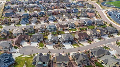 Cambiar la ciudad por la vida suburbana podría causar depresión