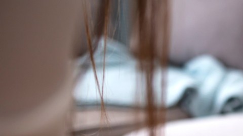 La agencia atribuye el cambio al descenso de las cifras de las visitas a las salas de emergencia por parte de adolescentes