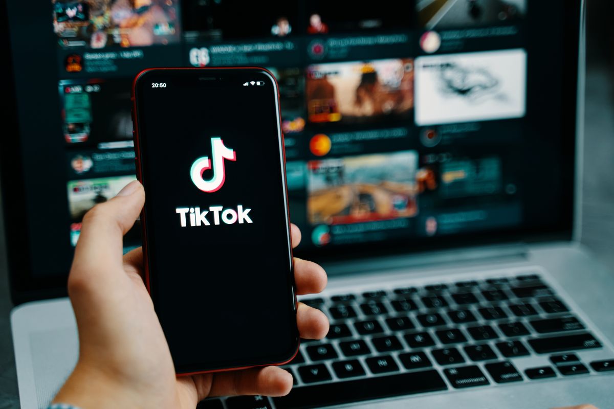 Usuarios de TikTok presentaron demanda para impugnar la ley que prohíbe el  uso de TikTok en Montana - La Opinión