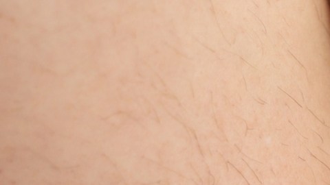 Cómo puedes hacer que el vello de las piernas se vuelva más fino