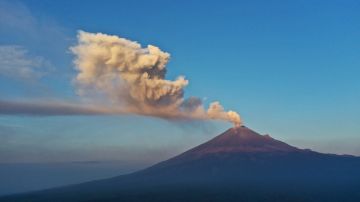 El volcán Popocatépetl hará una gran erupción, según Mhoni Vidente.