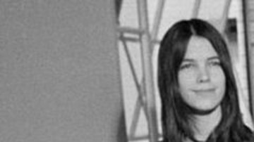 Leslie van Houten (izq.), era la discípula más joven del clan Manson.