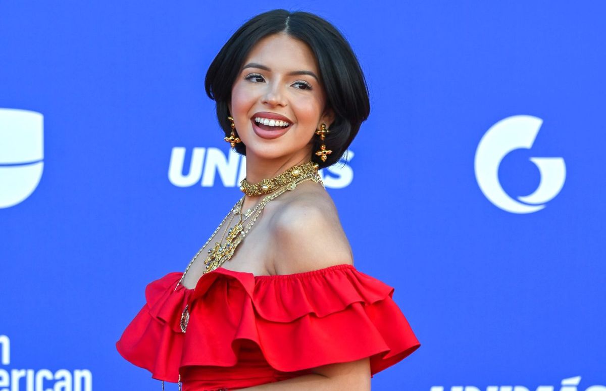Angela Aguilar once again boasts the luxurious gift that made her a