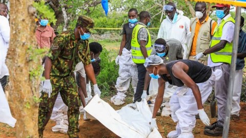 Víctimas de secta religiosa en Kenia