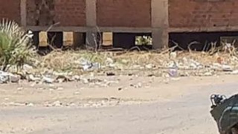 Se estima que más de 1,000 personas han muerto atrapadas en el fuego cruzado entre facciones armadas.