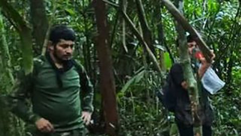 Niños desaparecidos en la selva de Colombia: la madre de los menores estuvo 4 días viva y les pidió que la dejaran, asegura el padre