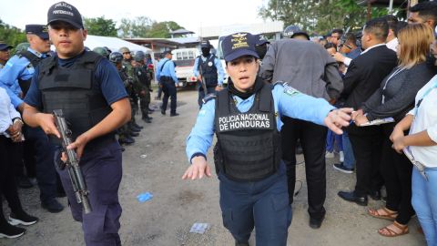 Sube a 46 la cifra de mujeres muertas en cárcel de Honduras tras choque entre pandillas