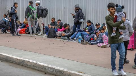 Incrementó la llegada de migrantes a la frontera mexicana a un mes del fin del Título 42