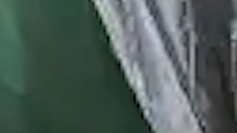 Fotos de documentos del gobierno hallados en cajas, parte de la acusación federal de 37 cargos contra el expresidente Donald J. Trump.