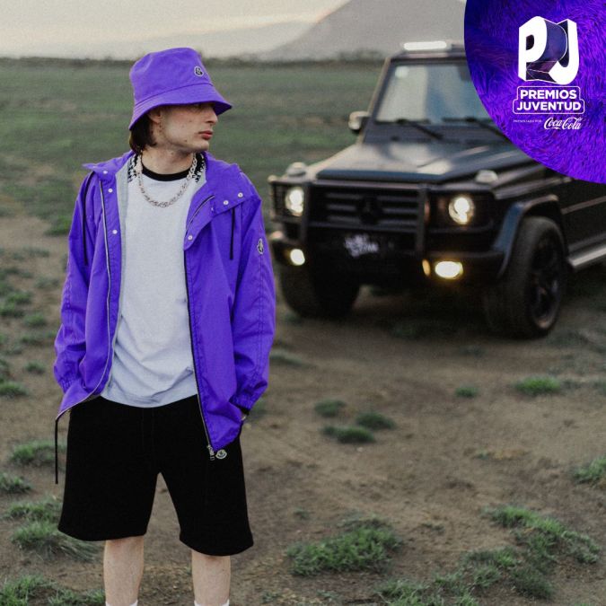 Peso Pluma, artista de regional mexicano, nominado a Premios Juventud 2023.
