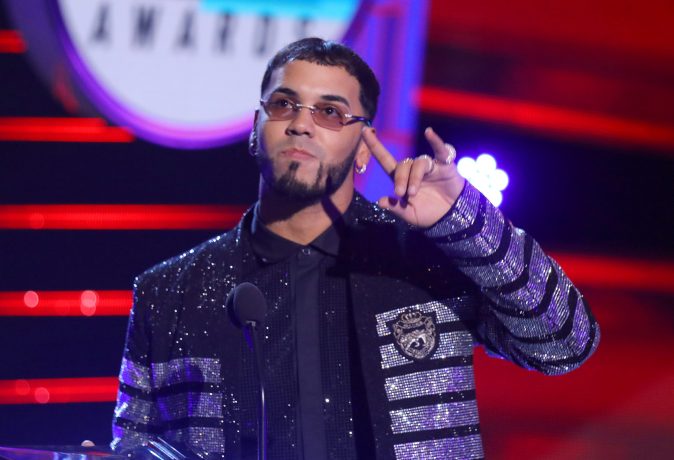 Anuel AA, cantante de género urbano, en los Latin American Music Awards 2019.