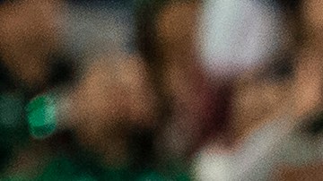 Camerún celebra un gol contra México.
