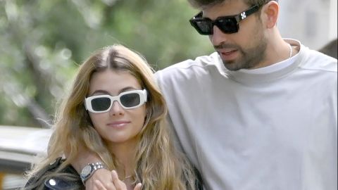 Clara Chía Martín y Gerard Piqué por Barcelona.