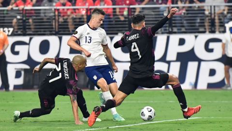 Estados Unidos vs México en la pasada final de la Copa Oro.